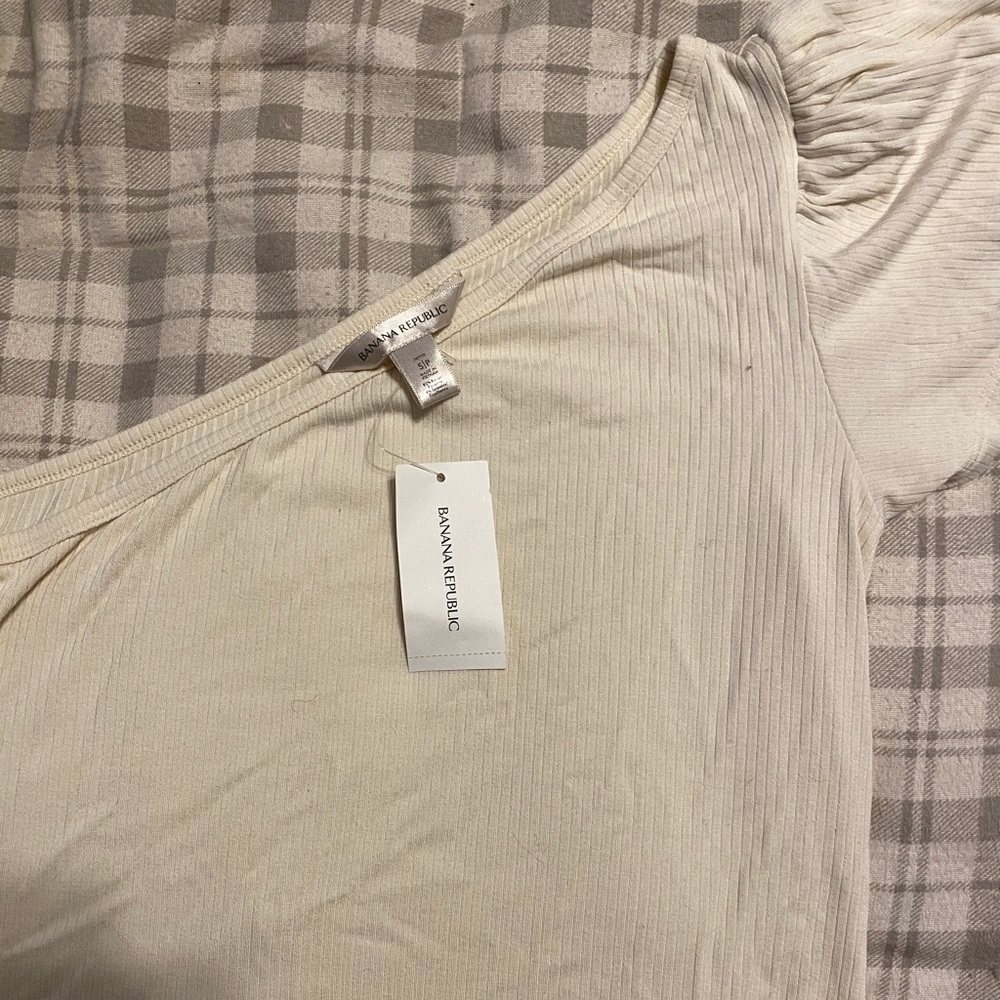 NWT Ribbed One Shoulder Shirt